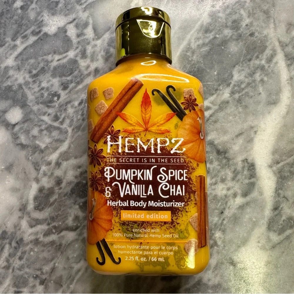 Hempz Pumpkin Spice‎ and Vanilla Chai Herbal Body Lotion